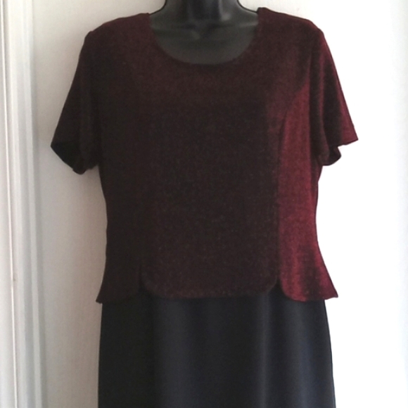 ⭐️ Host Pick ⭐️ VIP Petite | Black Metallic Layered Maxi Dress * New - Picture 11 of 11